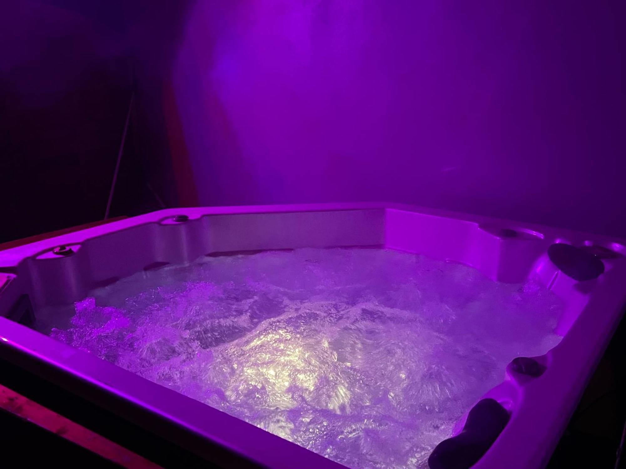 Le Gite Du Cavalier Au Coeur De La Foret/Jacuzzi Dole Exterior photo